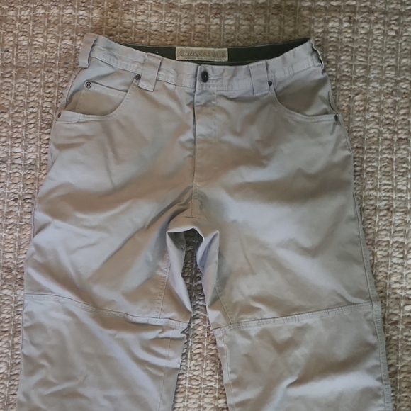 Cabela's Khaki Men's Cargo Pants - Picture 4 of 10